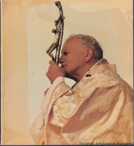 Pielgrzym pokoju i nadziei / Ks. Mieczysław Maliński (podniszczona folia)