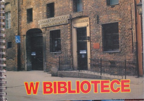 w bibliotece (1).jpg