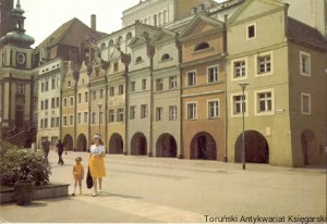 Pocztówka : Legnica : Rynek / L. Surowiec (fot.)