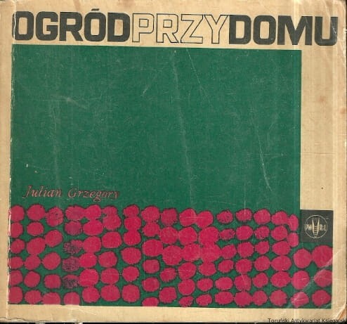 ogrod przey domu PWRiL.jpg
