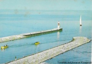 Pocztówka : Tolkmicko. Wejście do portu  / K. Kamiński (wg fot.)