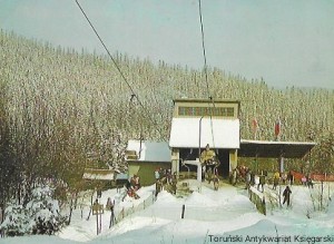Pocztówka Karpacz. Dolna stacja wyciągu krzesełkowego na Kopę  / J. Tymiński  (fot.)