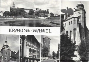 Pocztówka. Kraków. Zamek Królewski na Wawelu, widok od strony Wisły. Wieża Zygmuntowska i pomnik Tadeusz Kościuszki. Renesansowy dziedziniec arkadowy. Baszta Sandomierska. Kurza Stopka  / S. Arczyński  (fot.)