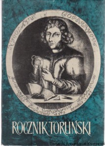 Rocznik Toruński 7 Kupiectwo toruńskie w latach młodości Mikołaja Kopernika. Najstarsze fromborskie pomniki kultu Mikołaja Kopernika. O matematyce Kopernika. Jak mogła powstać teoria heliocentryczna. Propozycje dla Torunia