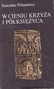 w cieniu krzyza.jpg